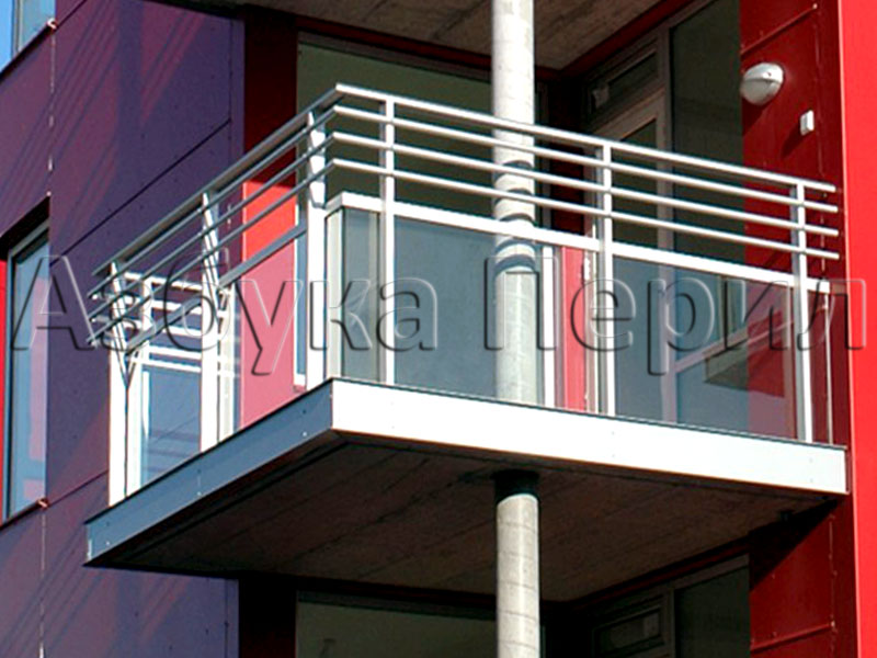 Компания «Азбука Перил» осуществляет профессиональное изготовление и монтаж балконных ограждений для фасадов и атриумов